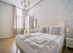 rs_sb_serenity_boutique_room1_1